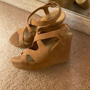 Wedge sandals